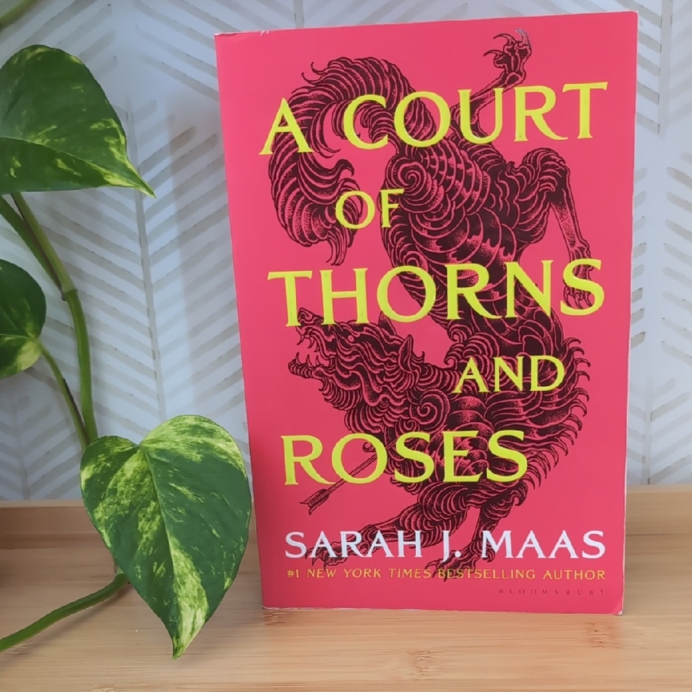 A Court of Thorns and Roses Book